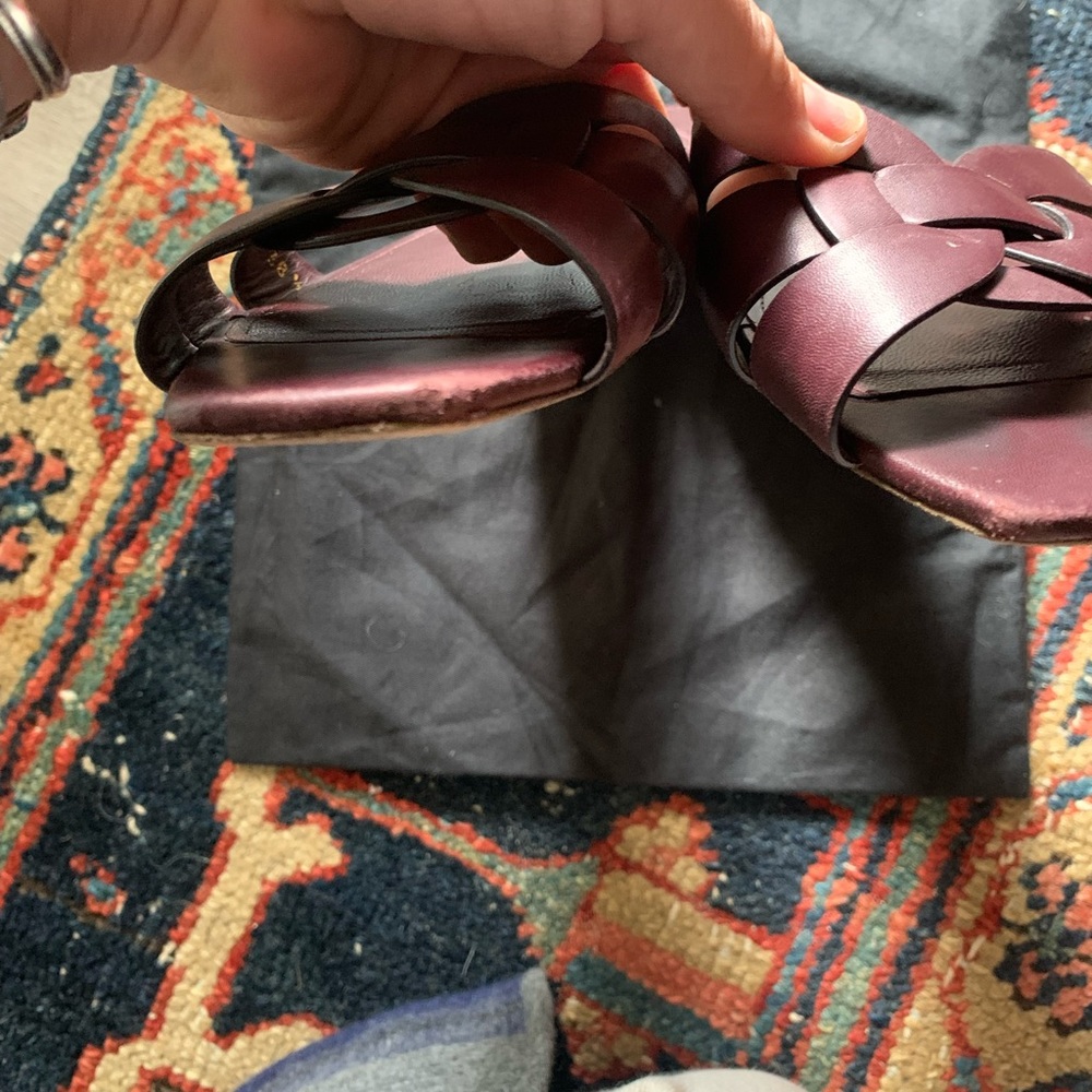 Saint Laurent tribute flats - Picture 2 of 7